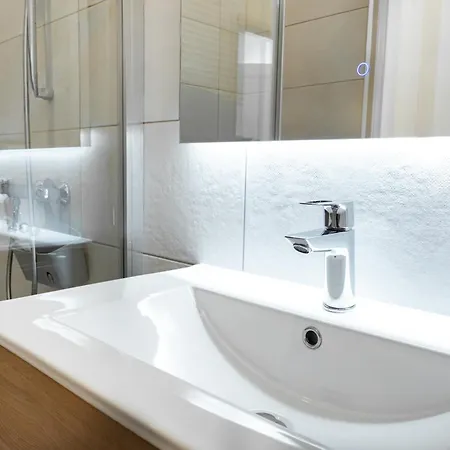 Apartman Cocon D'Altitude Avec Terrasse, Calme & Parking Prive